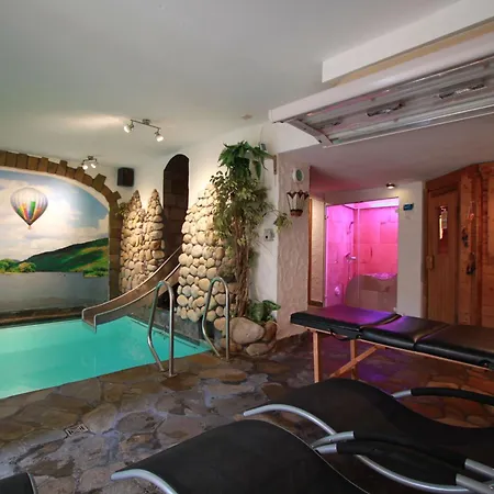 Simonis Privatpool Zell an der Mosel