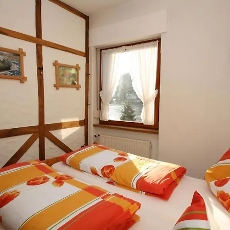 Apartment Alleinnutzung Hallenbad, Sauna, Dampfsauna In *